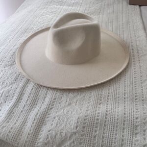 Lack Of Color Melodic Fedora Hat 100% Australian Wool Ivory sz Small 55cm